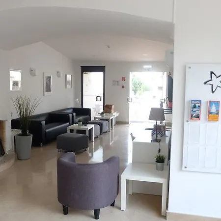 Отель Roca Belmonte 3*