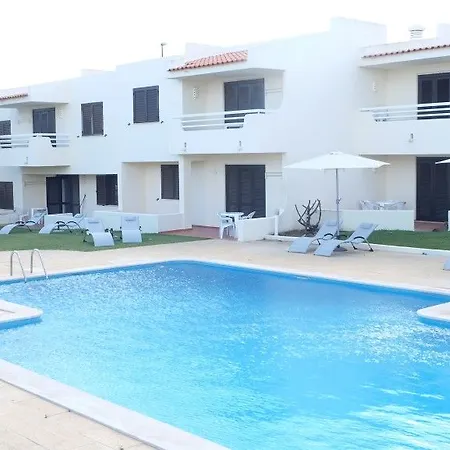 Отель Roca Belmonte